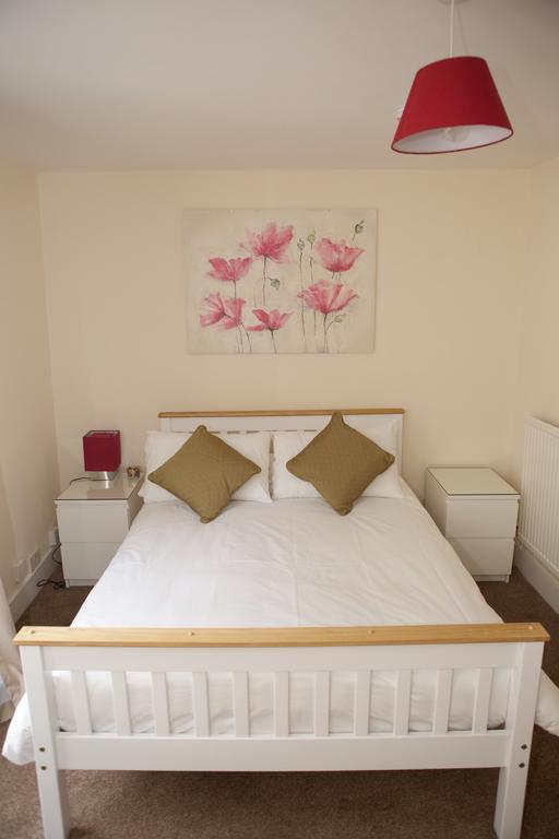 Bristol Serviced Lets - 152/154 Bath Road Bilik gambar