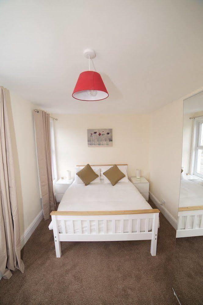 Bristol Serviced Lets - 152/154 Bath Road Luaran gambar